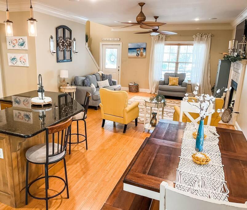 Pet Friendly Tranquil Cottage With Fire-Pit And Seasonal Hot Tub Sept-March Minutes To Beaches Дофин-Айленд Экстерьер фото