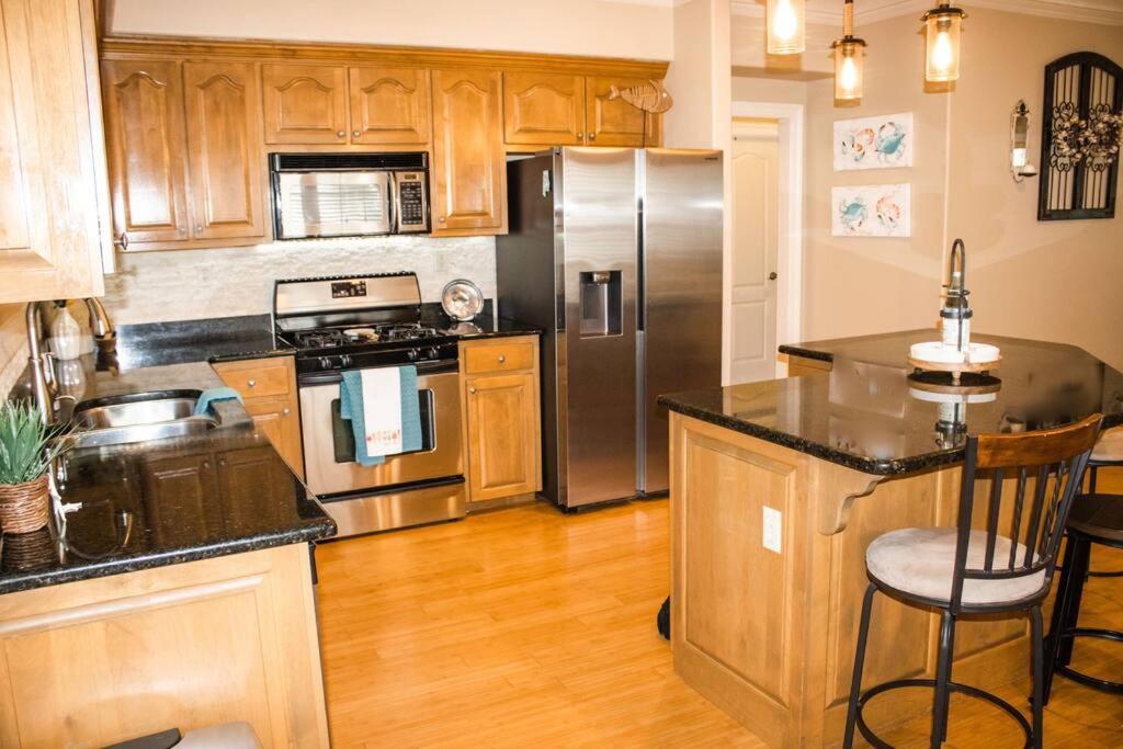 Pet Friendly Tranquil Cottage With Fire-Pit And Seasonal Hot Tub Sept-March Minutes To Beaches Дофин-Айленд Экстерьер фото